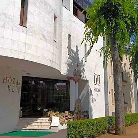 Bed & Breakfast Hozam Wellness és 4*