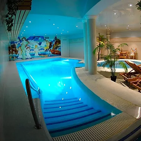 B&B Hozam Wellness Es 4*