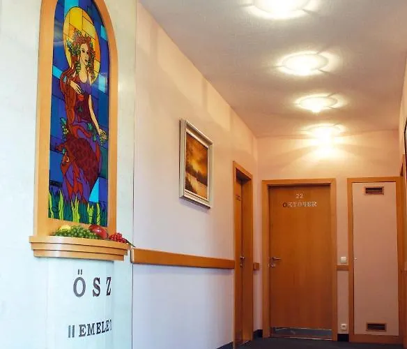 Hozam Wellness Es 4*